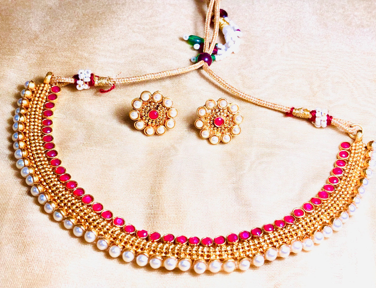 Stunning Ethnic Jewelry Set for Timeless Beauty