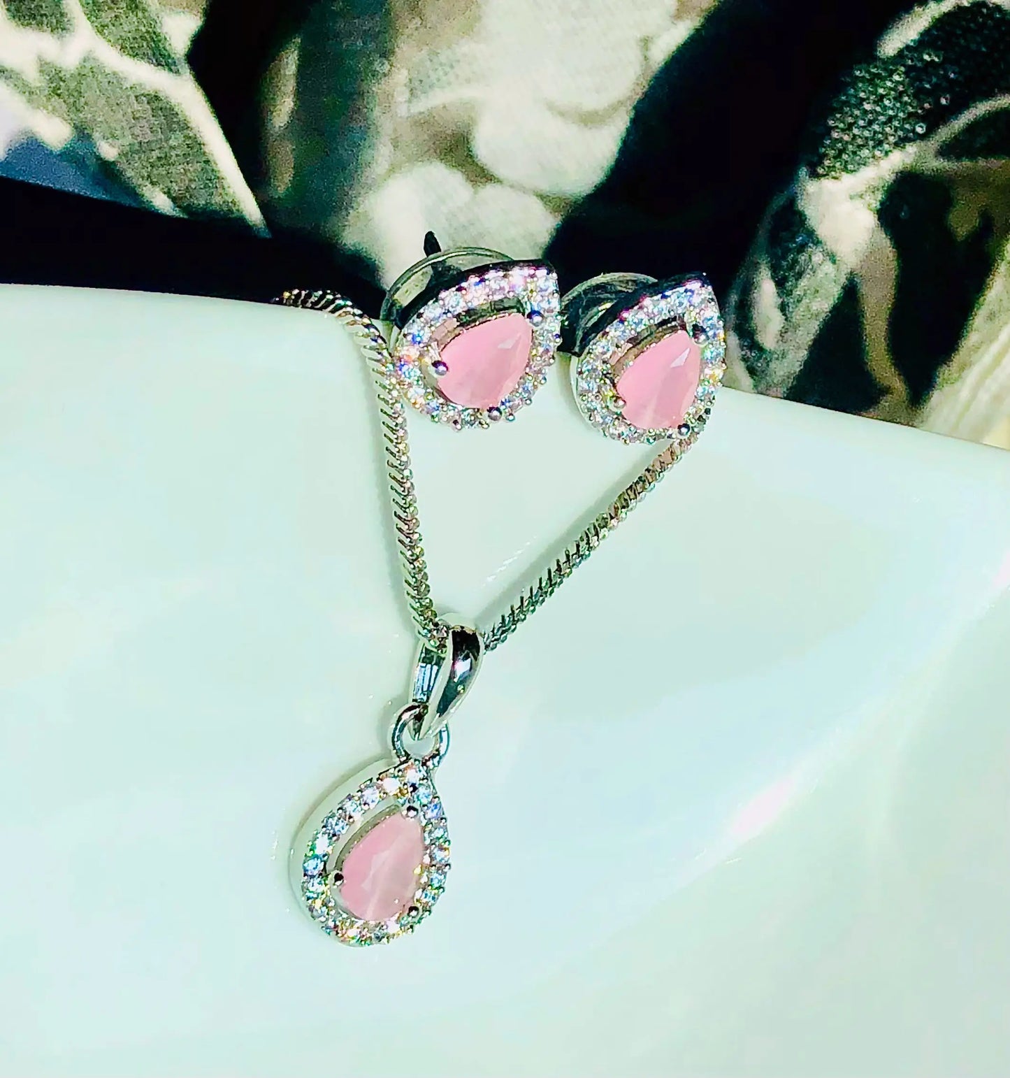 Elegant Teardrop Pink and Silver Charm Set