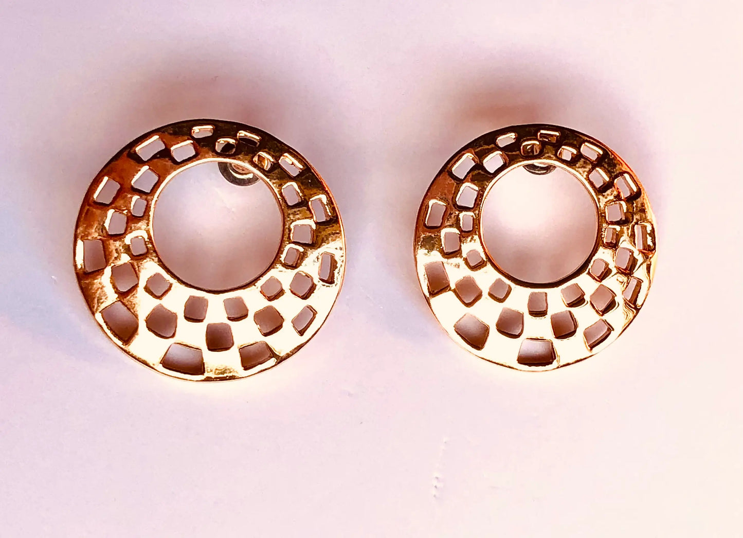 Elegant Rose Gold Checkered Circle Earrings