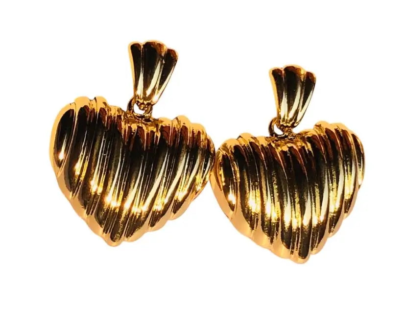 Elegant Golden Heart Dangle Earrings for Any Occasion